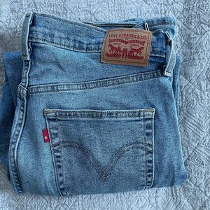 Levi’s rib cage straight ankle